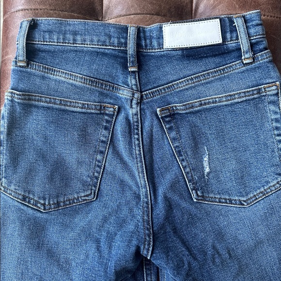 Re/Done High Rise Destroyed Jeans - Picture 9 of 14